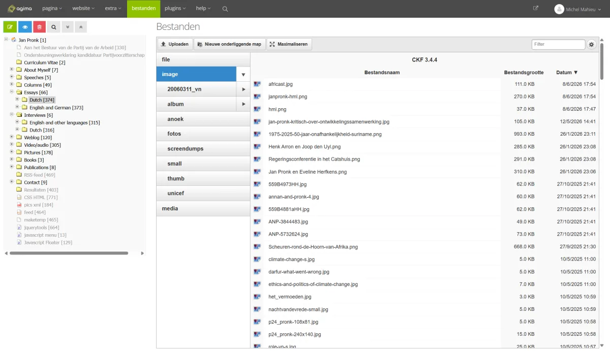 Bestandsbeheer van Agima CMS met mappenstructuur, uploadknop en een lijst afbeeldingen met bestandsgrootte en datum