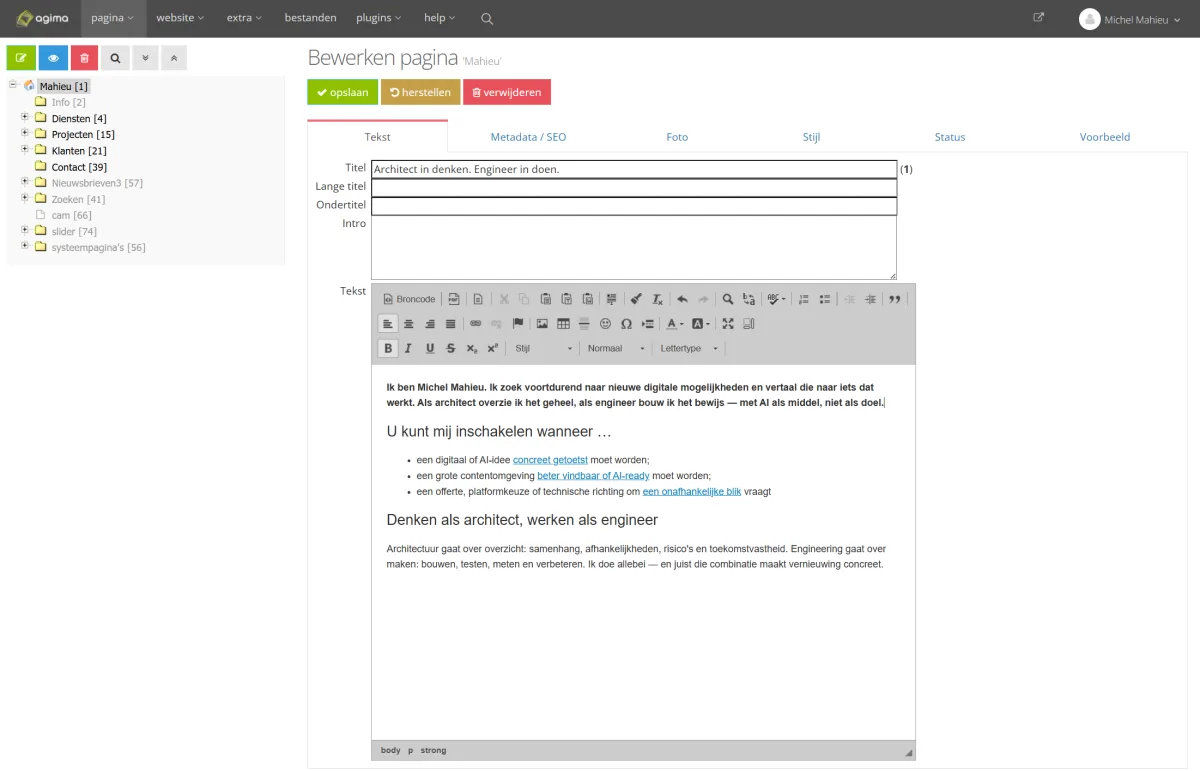 Bewerkscherm van Agima CMS met paginaboom, opslaan-knoppen en tabbladen voor tekst, metadata/SEO, foto, stijl, status en voorbeeld