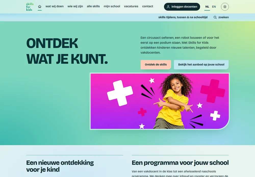 The Skills for Kids homepage, with a headline inviting children to discover their abilities, links to skills and school programmes, and an NL/EN language choice